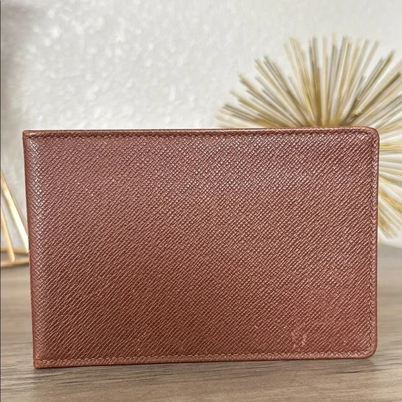 Louis Vuitton ID wallet with COA - Picture 1 of 7